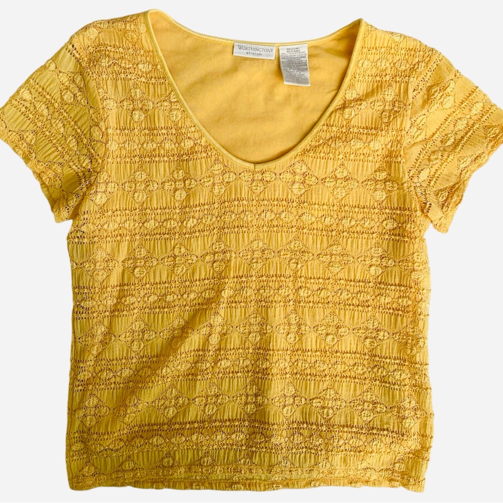Worthington Stretch Pale
Yellow Textured Short
Sleeve Top, Medium blouse